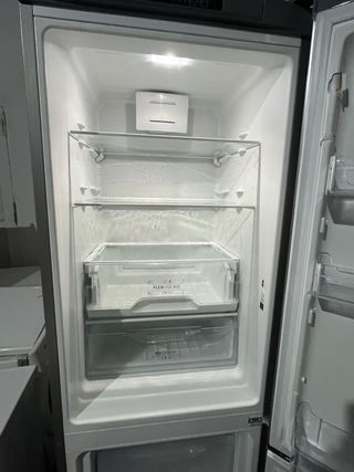 Frigorífico Indesit Inox