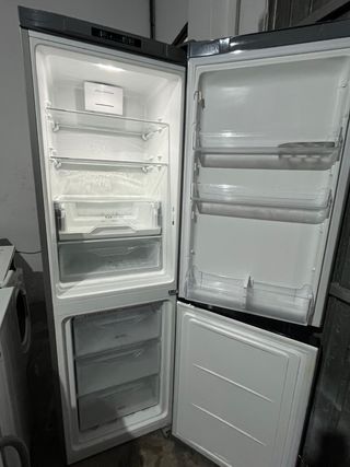 Frigorífico Indesit Inox