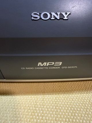Radio CD MP3 Cassette Sony Vintage CFD-S93CPL