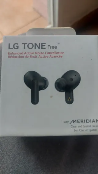 Auriculares LG Tone Free Negros