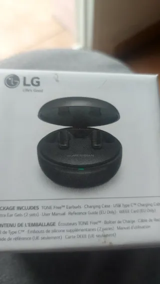 Auriculares LG Tone Free Negros
