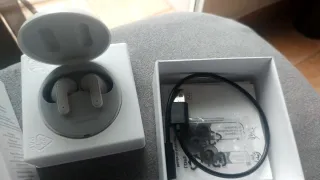 Auriculares LG Tone Free Negros