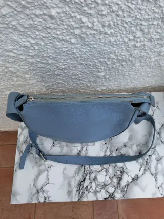 Bandolera CRINKLES cuero y cuero sintético azul cl