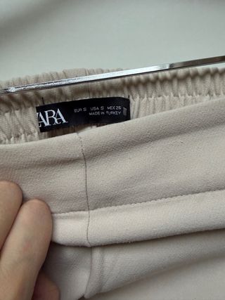 Pantalón Zara Beige Botones