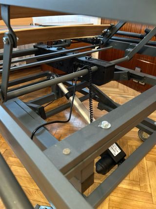 Cama hospitalaria eléctrica como nueva + colchón