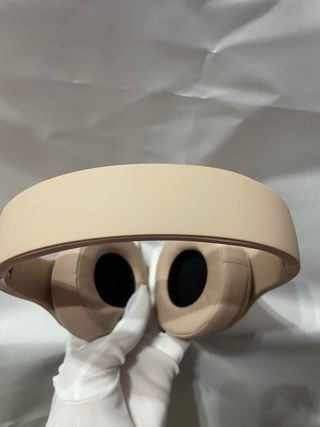 Auricolari Beats Studio Pro x Kim K Beige/Rosa