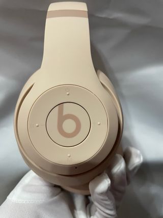 Auricolari Beats Studio Pro x Kim K Beige/Rosa