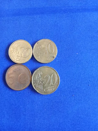 Lote 2 monedas 10 céntimos 1999 y 20 céntimos 2001