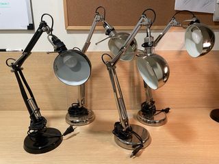 Lámpara de escritorio Ikea flexible