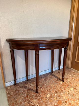 Mesa consola de madera y cristal