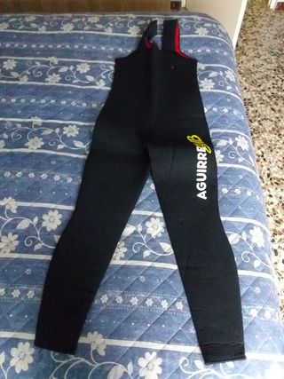 Traje de buceo dos piezas