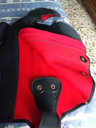 Traje de buceo dos piezas