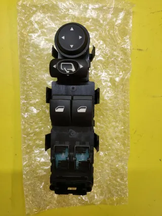 BOTONERA ELEVALUNAS CITROEN C4 X2 BOTON