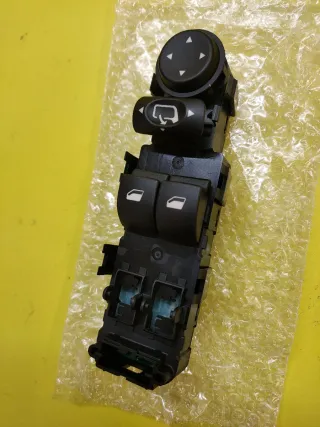 BOTONERA ELEVALUNAS CITROEN C4 X2 BOTON