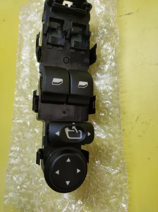 BOTONERA ELEVALUNAS CITROEN C4 X2 BOTON