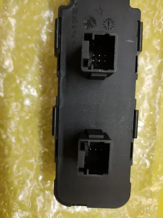 BOTONERA ELEVALUNAS CITROEN C4 X2 BOTON