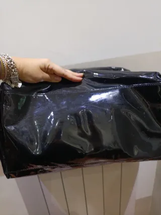 Borsa grande vernice doppia C