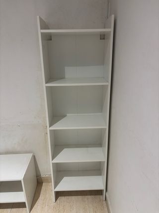 Mueble TV blanco y vitrina