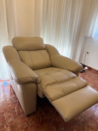 Sillón reclinable eléctrico beige