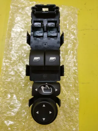 BOTONERA ELEVALUNAS CITROEN C4 X2 BOTON + RETROVIS