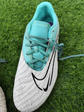 Botas de fútbol Nike Phantom GT