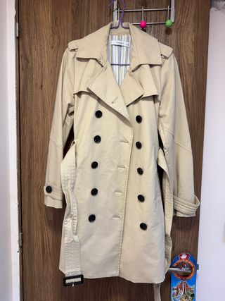 Gabardina beige Mango
