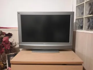 Televisor LCD Sony Bravia modelo KDL-32U2000