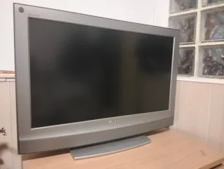 Televisor LCD Sony Bravia modelo KDL-32U2000