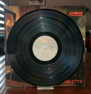 Vinilo LP Accept Russian Roulette 1986