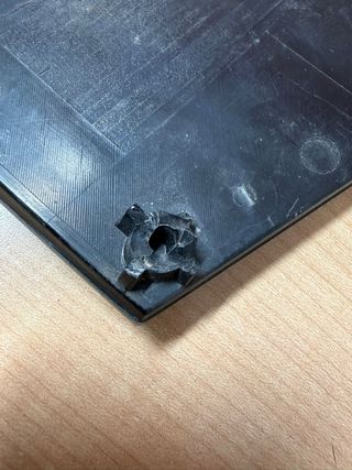 628906FL0A Emblema Rejilla Nissan XTRAIL 2017