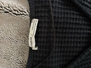 Pull&Bear Camiseta Negra Manga Larga