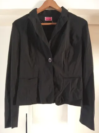 Americana Jennyfer negra entallada