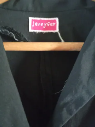 Americana Jennyfer negra entallada