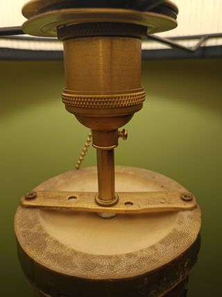 Lámpara  de bambú para salón.