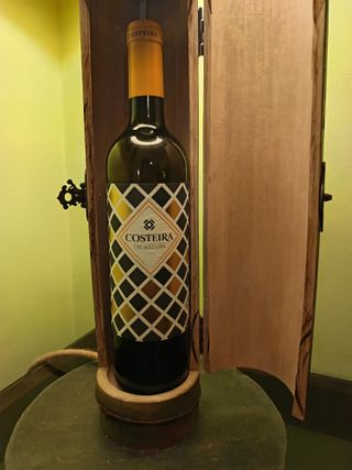 Lámpara  de bambú para salón.