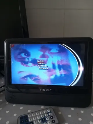 Reproductor DVD Nevir + Monitor