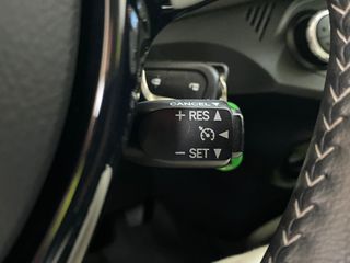 Toyota Yaris Active 1.5 100H HEV Espectacular!!!!!