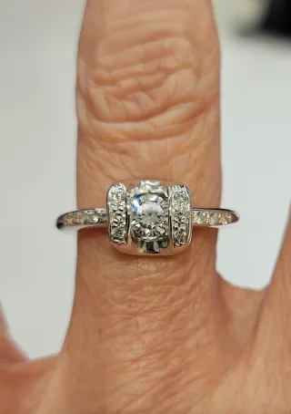 Anillo Oro Blanco y Diamantes