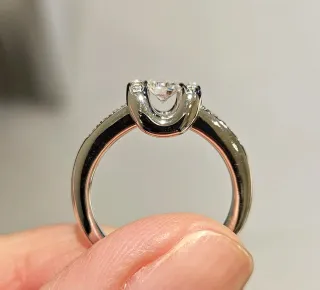 Anillo Oro Blanco y Diamantes