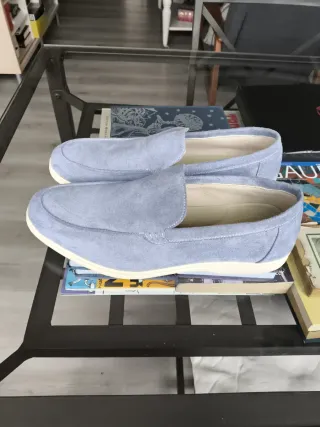 Mocasines ante hombre grises