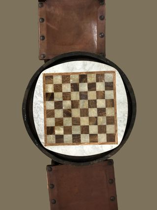 CONJUNTO SILLAS, BARRIL Y AJEDREZ DE MÁRMOL