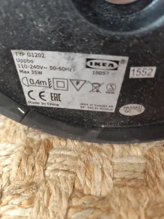 Lámpara de pie Ikea metálica negra