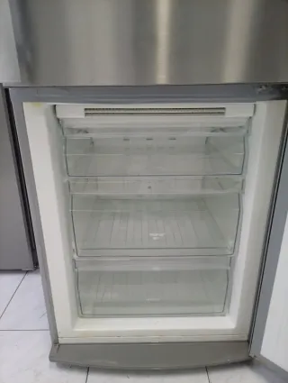 NEVERA MARCA ELECTROLUX inoxidable