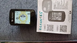 Soporte y cable para ciclocomputador