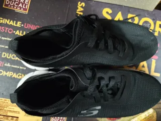 Scarpe Skechers nere uomo/donna