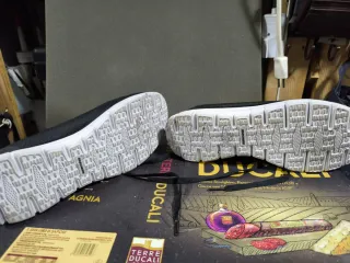 Scarpe Skechers nere uomo/donna