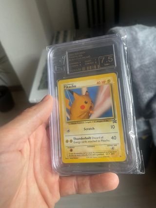 Carta Pokémon Pikachu Black Star Promo 2001