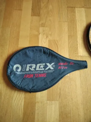 Raqueta de tenis D.DEX con funda. Poco uso.