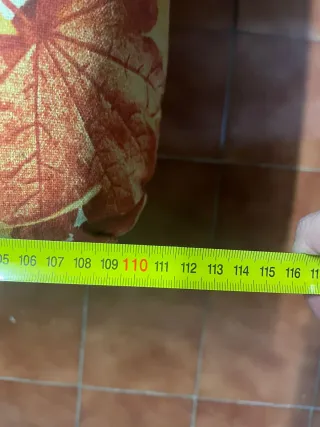 Sofá cama estampado hojas