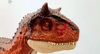 Carnotauro Super Colosal Jurassic World